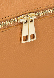 faina Women's Handbag